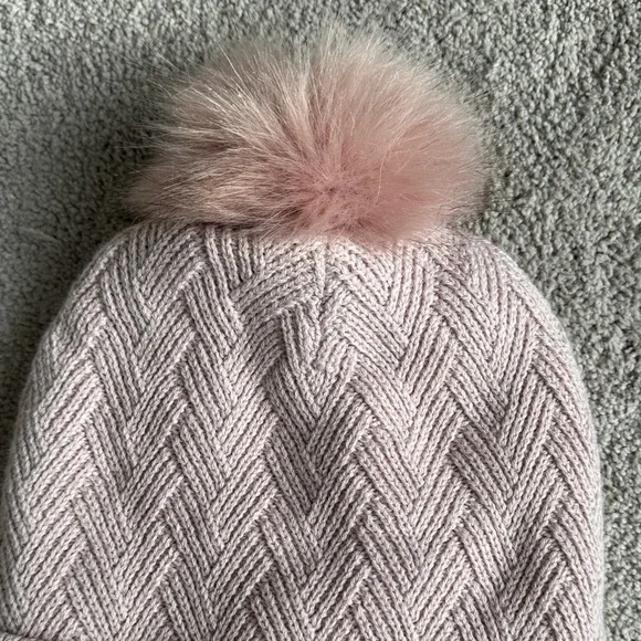 Lululemon Pink Sherpa Knit Beanie with Pom Pom - Picture 3 of 6